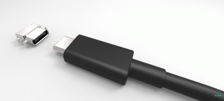 كابل USB من نوع C ومنفذ.